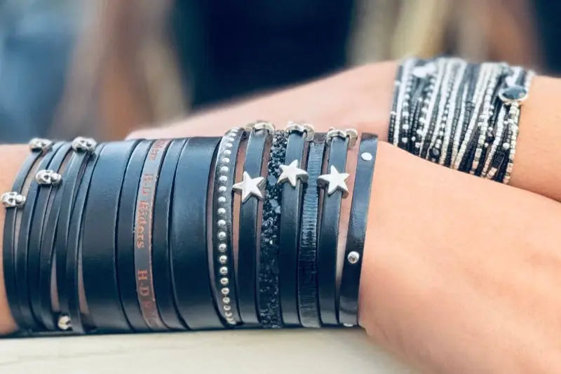 Manchette multiliens en cuir noir Mahana Bijoux