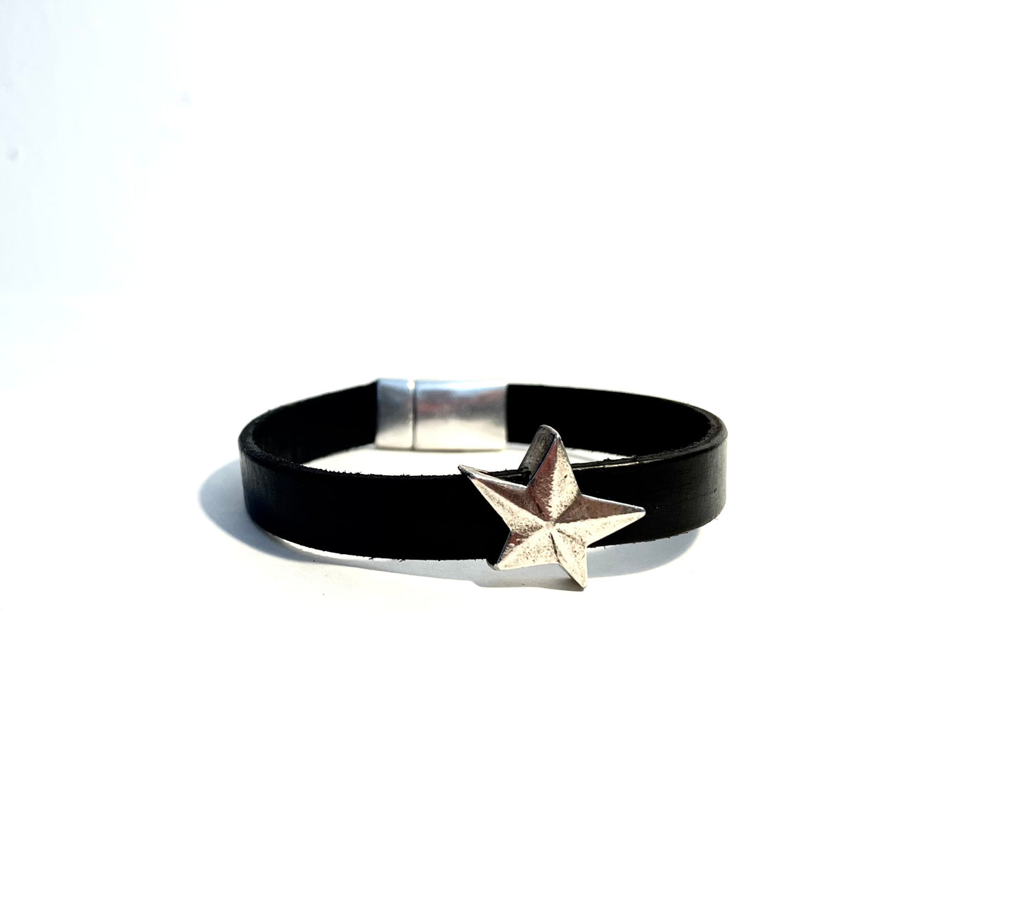 Bracelet en cuir noir et la "Big Stars" - Mahana Bijoux 